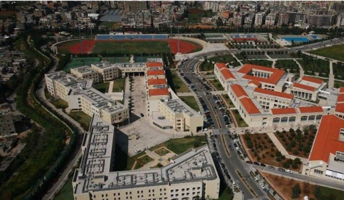 850 أستاذاً جامعياً وقّعوا عريضة من أجل الإستمرار في الإضراب<br />
الجامعة اللبنانية 