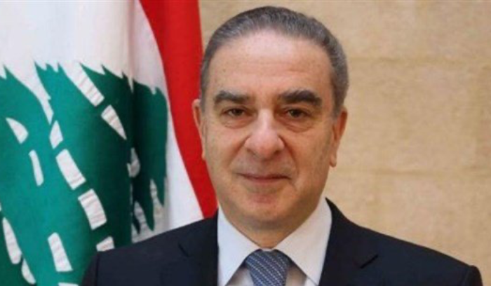 فرعون: فليستقل من بكركي