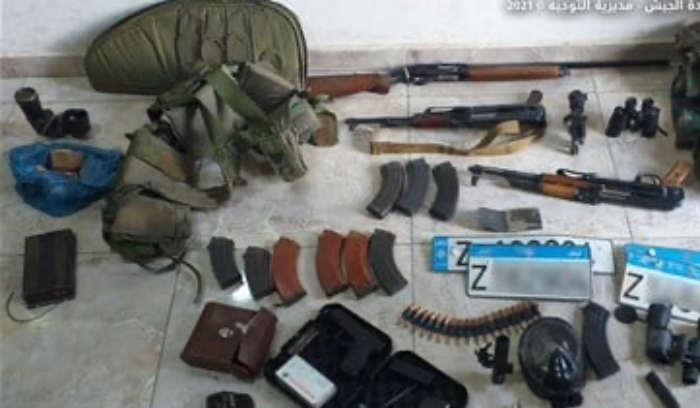 الجيش: توقيف أشخاص في بلدة يونين وطاريا - البقاع