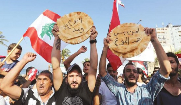 لبنان يرفع عدد المستفيدين من «الأكثر فقراً» بعد تعثّر البطاقة التمويلية