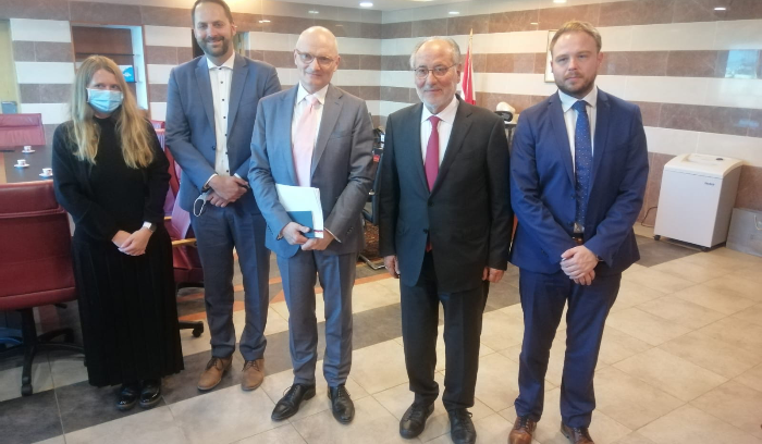 وزير التربية: لإنقاذ العام الجامعي والعودة إلى التعليم