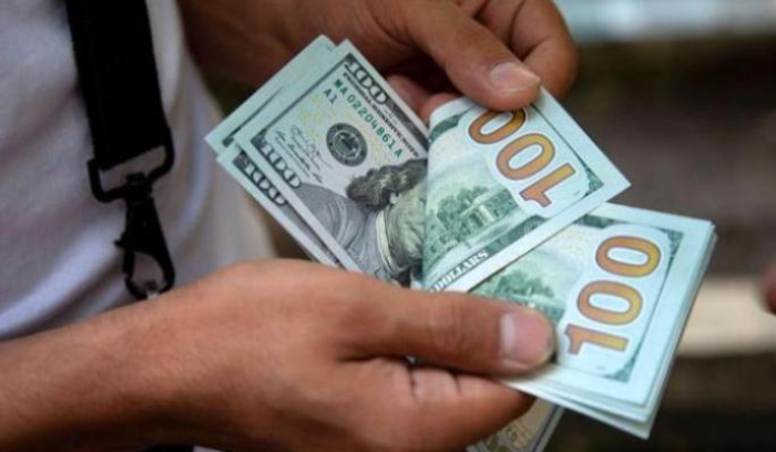 على أي سعر يتم التداول بالدولار عصر اليوم؟