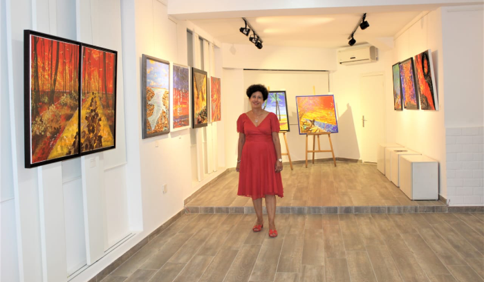 معرض فردي للفنانة ريتا الجميل في غاليري اكزود