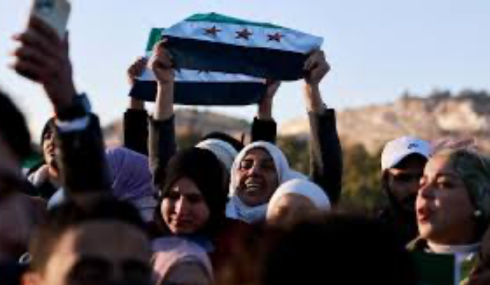 تظاهرات في سوريا تطالب محاسبة المعتدين على الرموز والمقامات الدينية