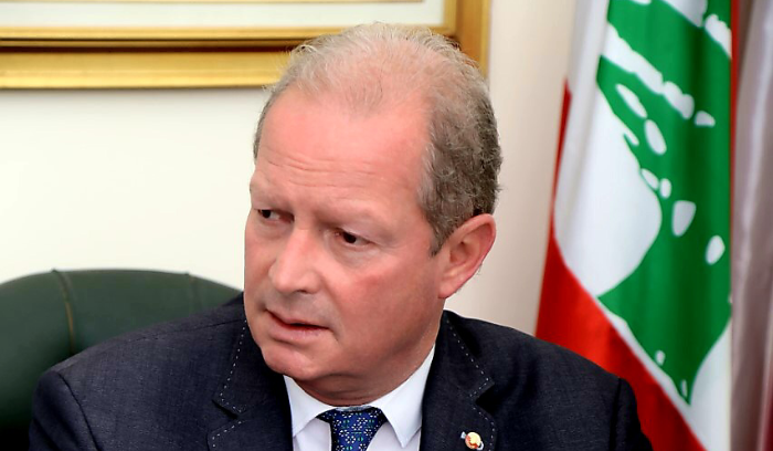 كميل شمعون: اللامركزية هي الحل