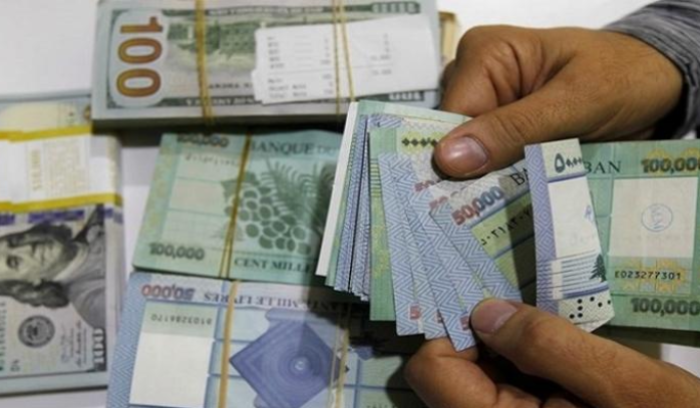 ارتفاع في سعر الدولار في السوق السوداء