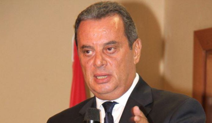 واكيم: هل تريدون وفيق صفا محققاً عدلياً؟