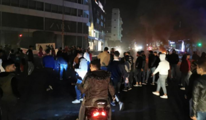 إحتجاج في ساحة إيليا بسبب الأوضاع…