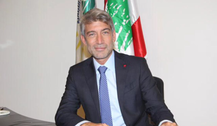 فياض اقترح خطة دعم للنقل العام