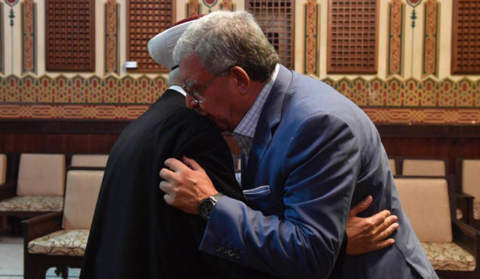 هجوم مضاد على البيطار: إرتياب سياسي... وقانوني