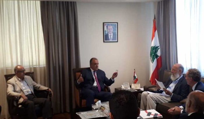 بوشكيان: نريد صناعات نظيفة وتؤمن استيراد الدولار والعملات الصعبة
