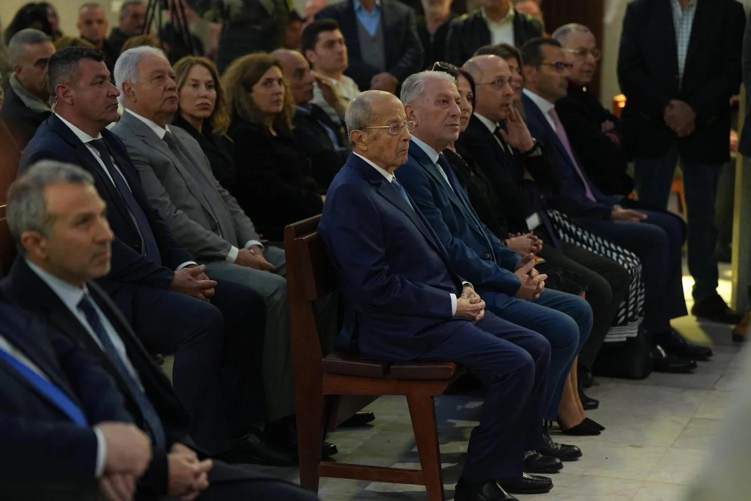 مشروع الدولة يترسخ: إقرار استقلالية القضاء ورسالة تحذير أخيرة لحماس<br />
جنبلاط يلتقي الشرع ويرفض الحماية الخارجية.. و7252 مرشحاً لبلديات جبل لبنان
