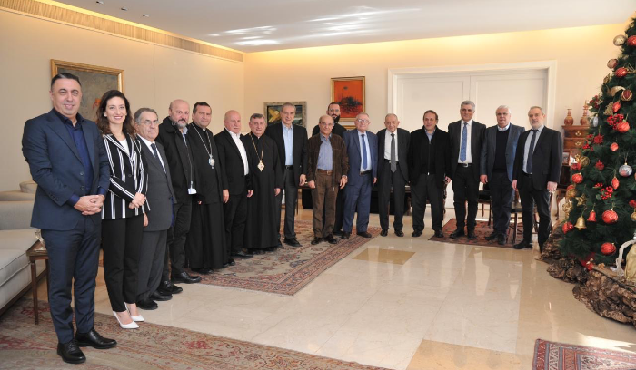 إجتماع  مرجعيات كاثوليكية ورئيس مجلس الجنوب في دارة فرعون للبحث بإعادة اعمار أضرار ابرشيتي صور وبعلبك
