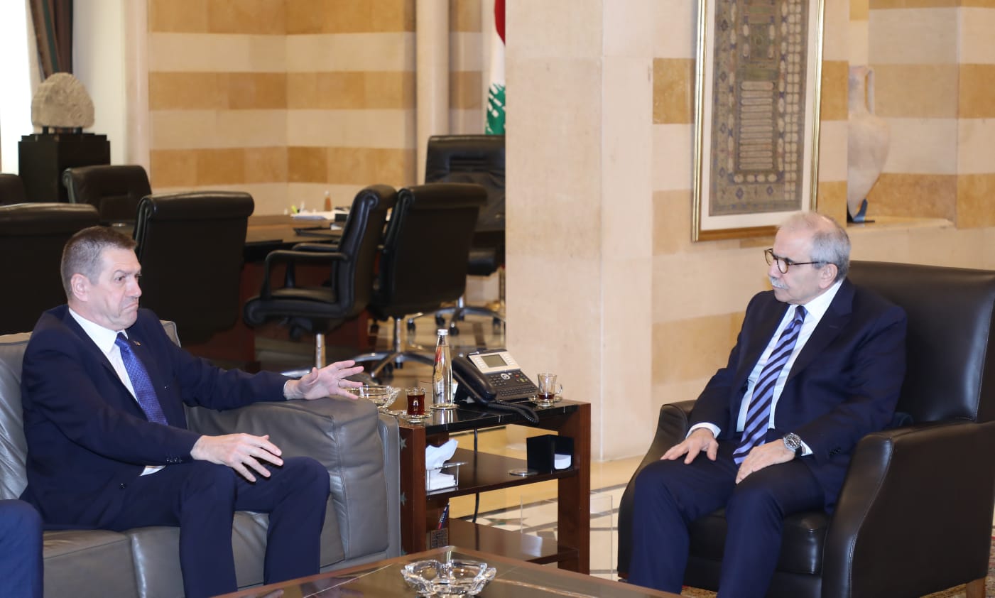 سلام يستقبل وفوداً دولية ومحلية: تعهدات بالدعم واهتمام خاص بالأزمات التربوية والاقتصادية