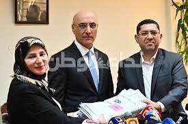 دول مجلس التعاون الخليجي على خطى الإمارات في رفع حظر السفر<br />
هؤلاء هم الرابحون في الجبل... ومناخ بناء الدولة انطلق