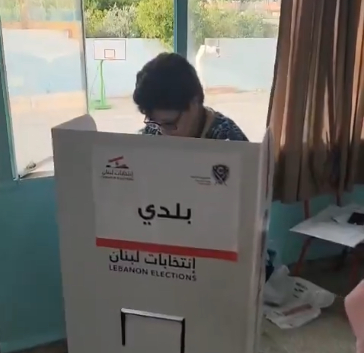 فتح صناديق الاقتراع أمام الناخبين في محافظتي الشمال وعكار