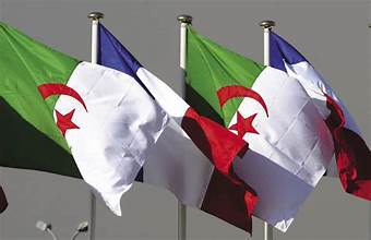 فرنسا ترد على الجزائر: طرد دبلوماسيين بعد تصعيد دبلوماسي متبادل