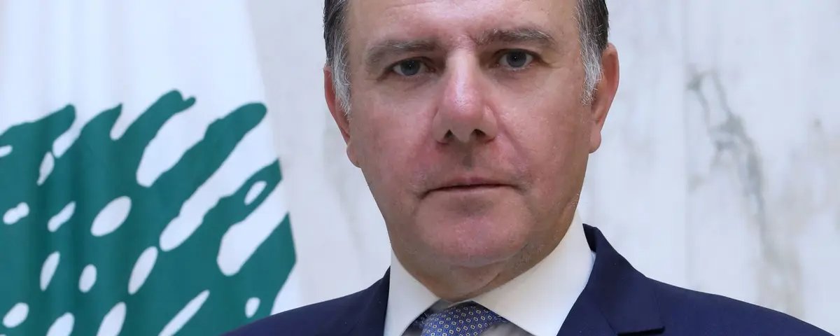 حاكم مصرف لبنان  يشارك في أعمال لجنة المال والموازنة النيابية
