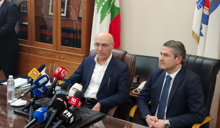 الحجار يشيد بسير العملية الانتخابية