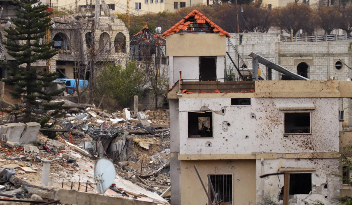 مخاوف في بيروت من سعي إسرائيل للتمسك بـ«حرية الحركة» في لبنان<br />
ميقاتي: التحدي الأساسي يتمثل في إلزام لجنة المراقبة الدولية تل أبيب بوقف خروقاتها