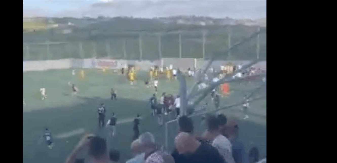 حادثة مرعبة في الدوري اللبناني: طعن لاعب بسكين على أرض الملعب