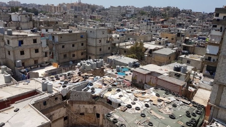السلاح الفلسطيني تحت الشرعية اللبنانية... عباس يحسمها من بيروت
