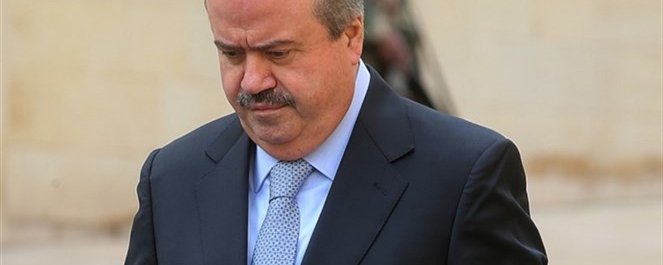تعميم جديد من وزير المالية: ضرورة الالتزام برسم الطابع على الإفادات
