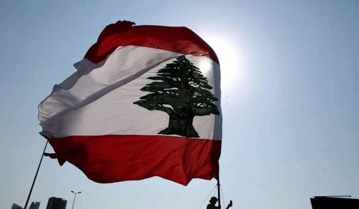 9 كانون أولوية تصاعدية والقائد لا يزال 