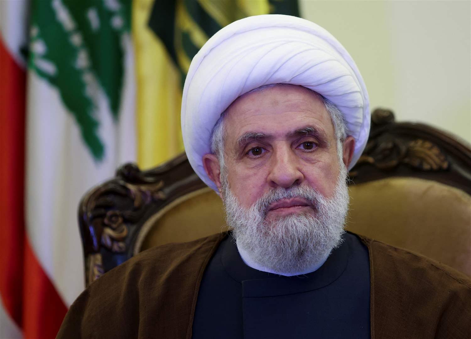 يا أشرف الناس.. رسالة من نعيم قاسم!