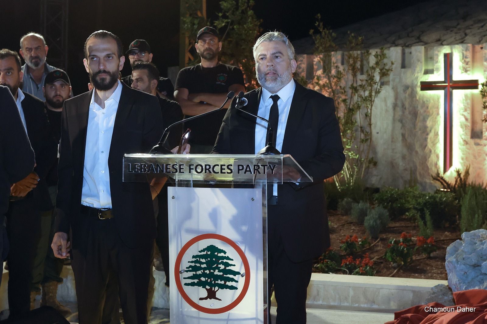 القوات  وعائلة  باسكال سليمان يحيون ذكرى استشهاده  بقداس ونصب تذكاري له في ميفوق حواط ممثلاً جعجع: سنتابع القضية حتى تحقيق العدالة