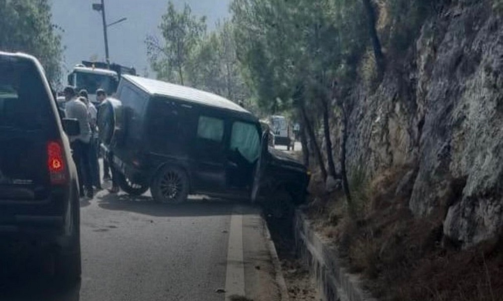 بالصور: تيمور جنبلاط يتعرّض لحادث سير