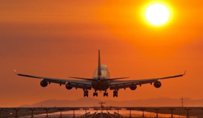 طيران الشرق الأوسط تعلن تقديم مواعيد إقلاع طائراتها ليوم غد