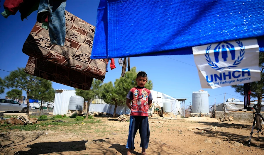 لا استشفاء للنازحين السوريين في عام 2026: وزير الصحة لـ«UNHCR»: «ما بتِقطَع»!