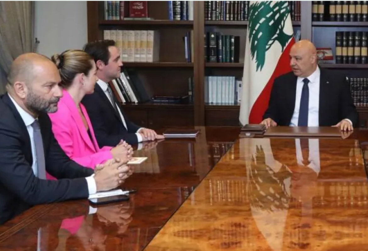 استعداد لبناني للانضمام إلى شبكة الدول التي تعتمد «ستارلينك»
يساعد في جذب الشركات العالمية والاستثمارات