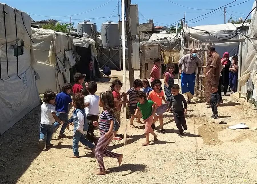 النازحون السوريون: ضغط لبناني لإعادتهم وتجاهل سوري
 الحكومة تعمل على خطة لعودة نحو 400 ألف نازح ولكن يبقى اتخاذ القرار من دمشق