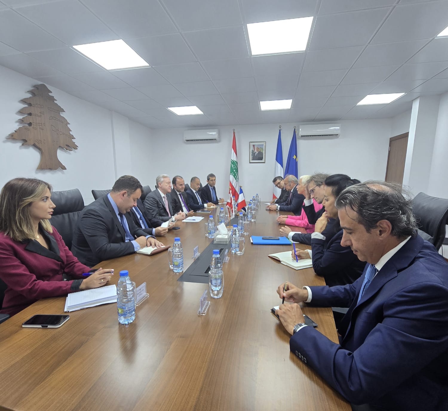 لبنان يؤكد لفرنسا تمسكه بالإصلاحات وعودة النازحين السوريين