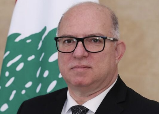 معايدة من تحت الركام.. من الوزير