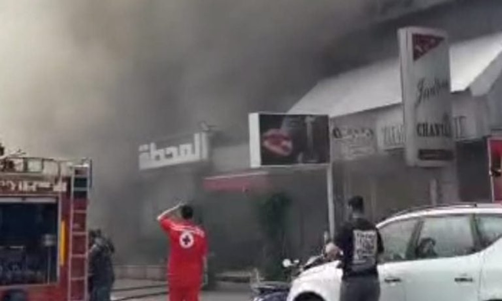 حريق يلتهم مطعمًا في كورنيش المزرعة