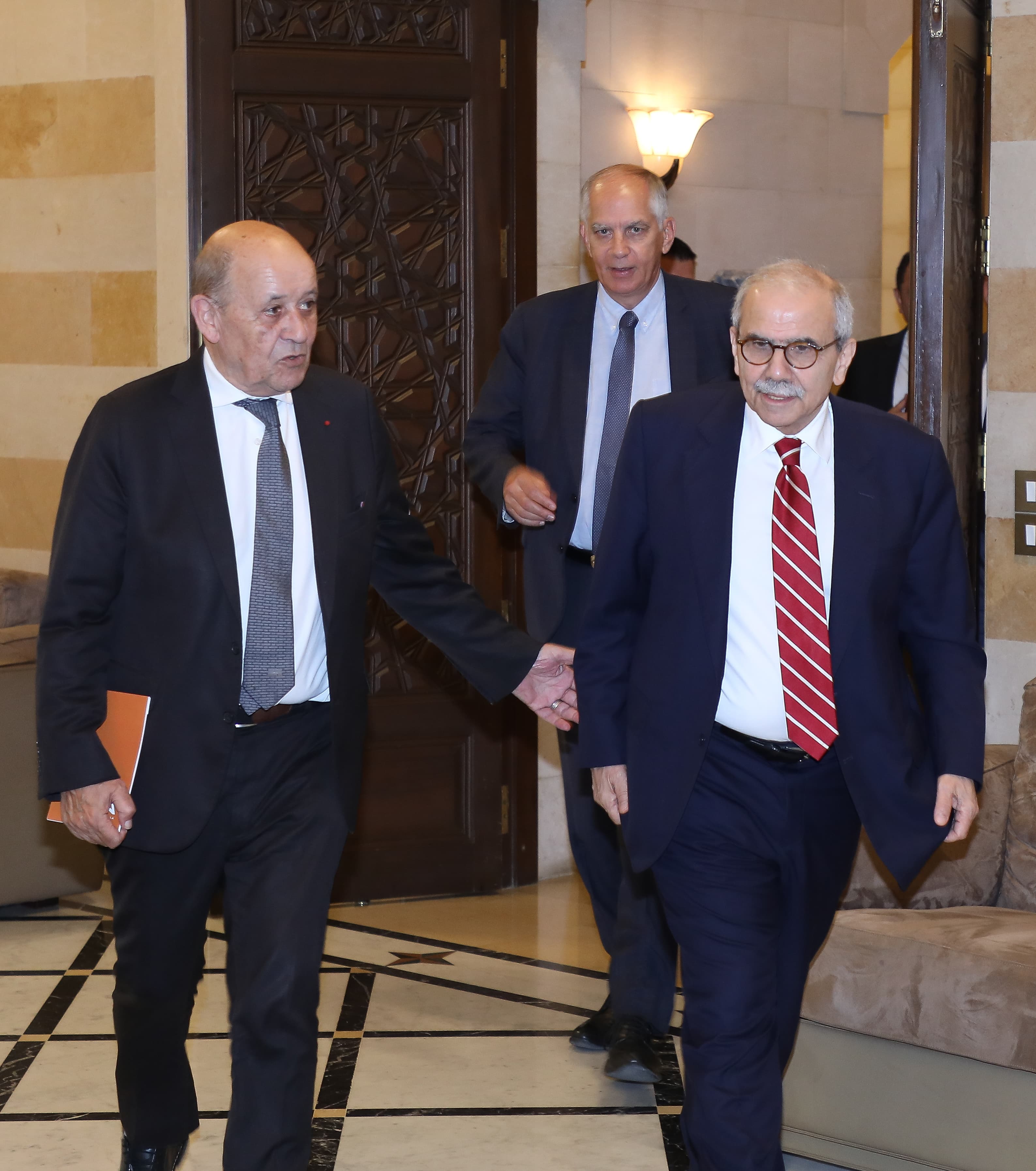 رئيس الحكومة استقبل المبعوث الخاص للرئيس الفرنسي جان إيف لودريان