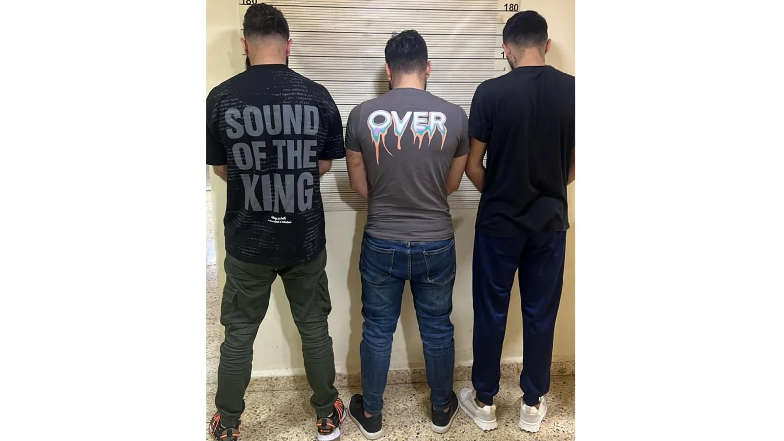سرقوا 