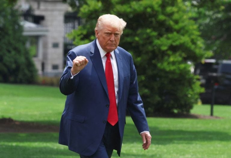 ترامب يعبر عن استيائه من ارتفاع أسعار النفط مؤخراً