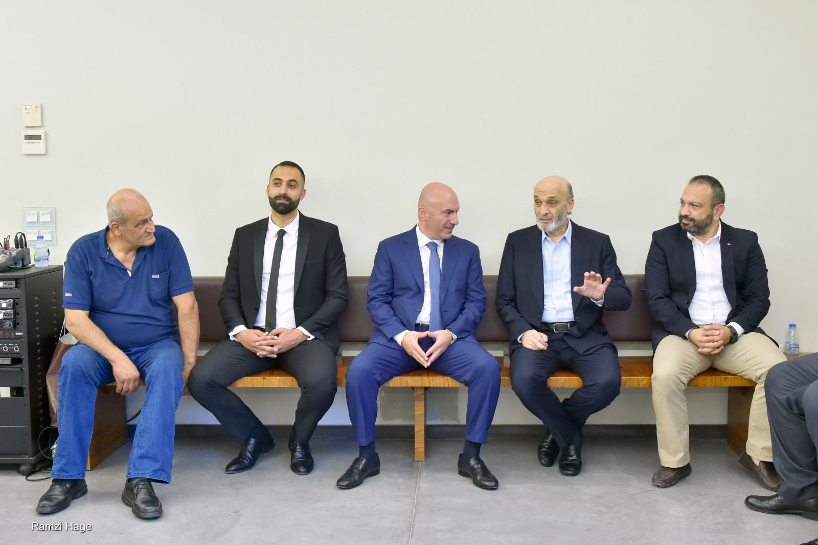 لقاء في معراب: جعجع يناقش مستجدات الساعة مع بلدية القبيات