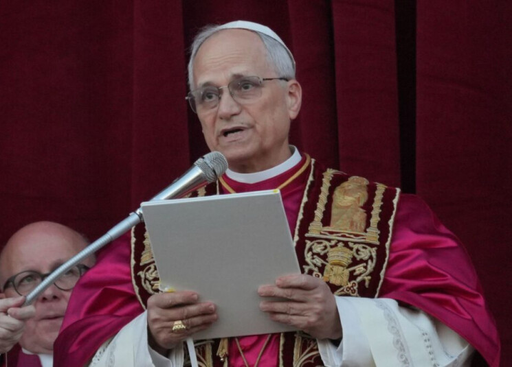 قداسة البابا يدعو ايران واسرائيل إلى التحلي بـ