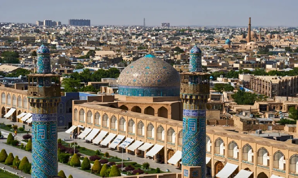 دوي انفجارين في وسط طهران