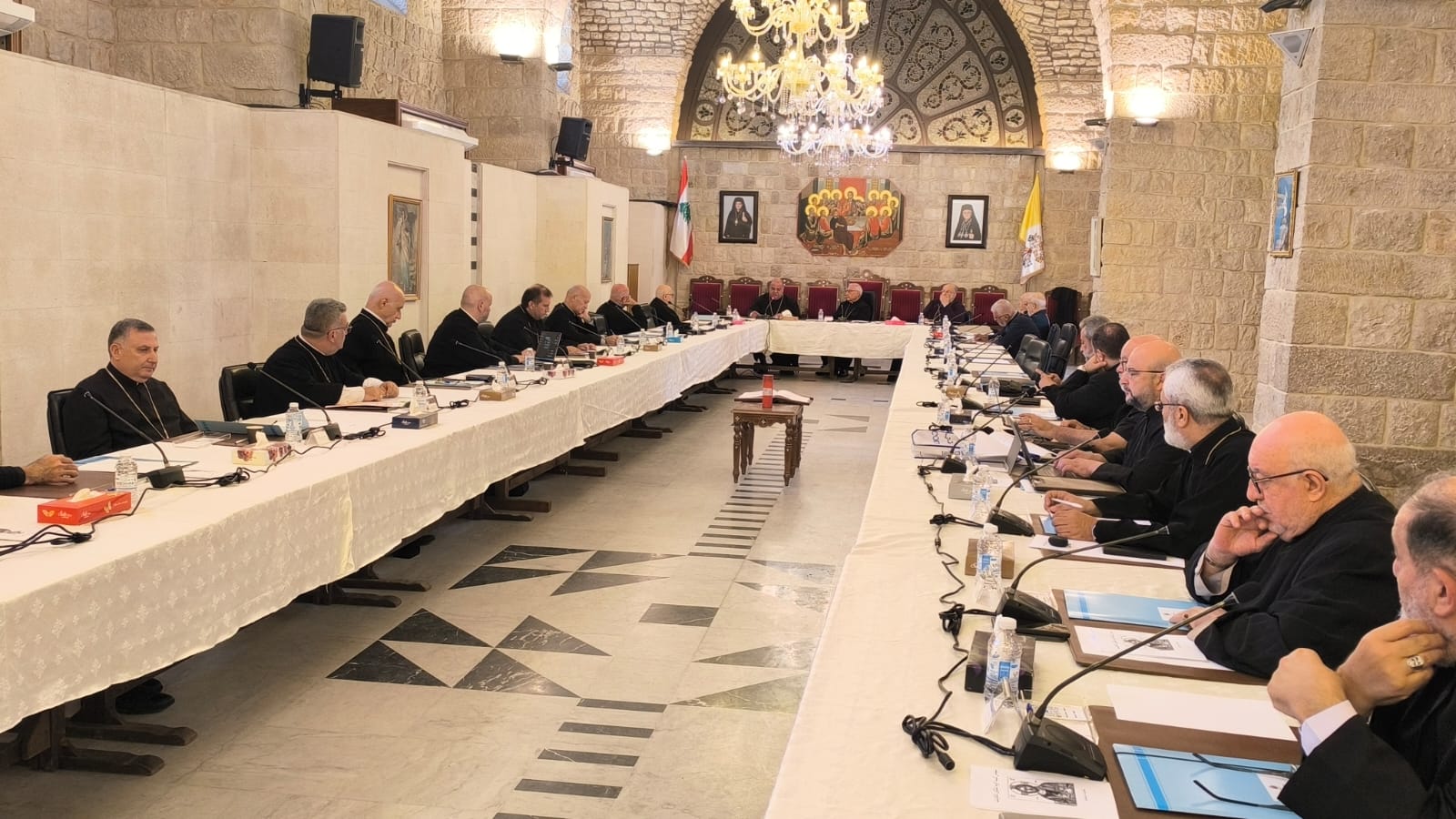 البطريرك العبسي يفتتح سينودوس الروم الكاثوليك في زحلة