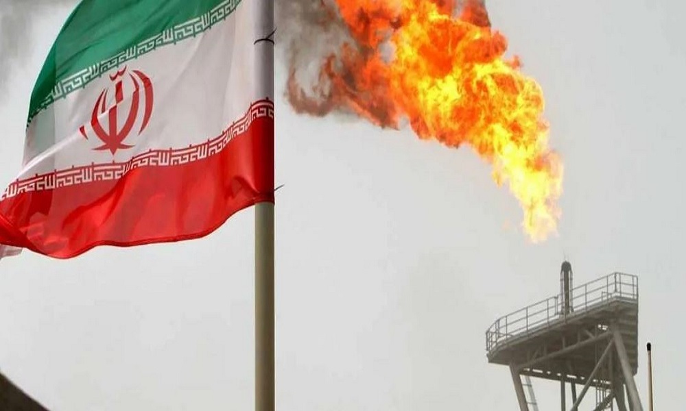 انفجارات ضخمة بطهران واستهداف قاعدة عسكرية!