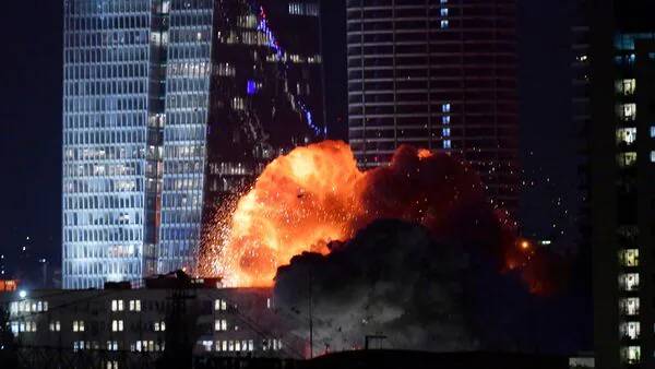 إيران تطلب وساطة عربية لوقف النار مع إسرائيل