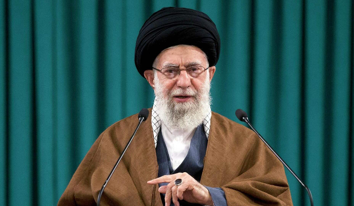 خامنئي: يجب التعامل بقوة في مواجهة إسرائيل ولن نساوم أبداً