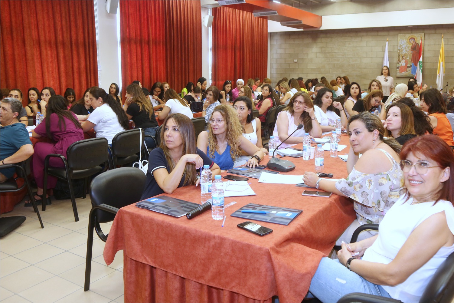 ورشة عمل تربويّة في جامعة سيّدة اللويزة بعنوان: مهارات التفكير سبيل لشخصيّة متكاملة عند المتعلّم