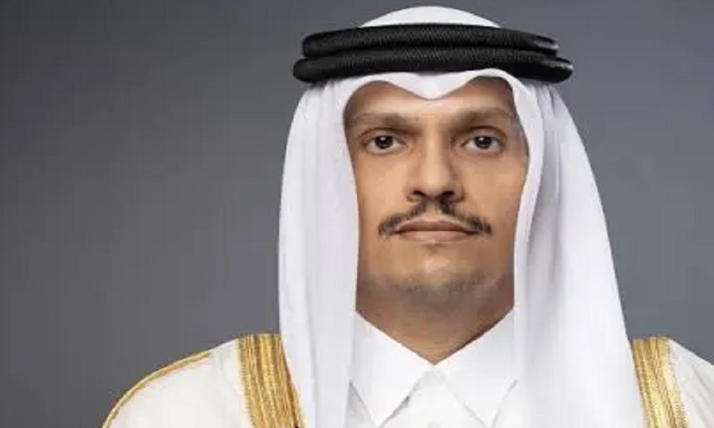 رئيس وزراء قطر: بحثنا مع سلام جهود إعادة الإعمار